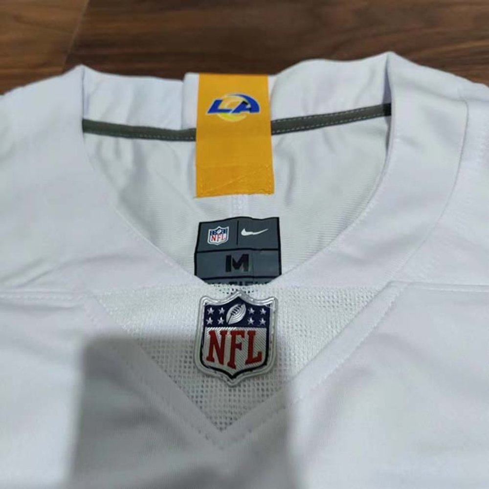 NFL Los Angeles Rams Aaron Donald #99 Jersey - Picture 4 of 7